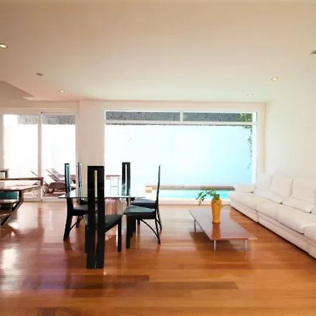 La Zaranda Villa *